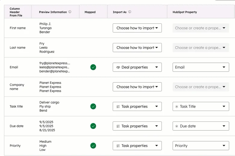 HubSpot import screen showing column-to-property field mapping and unmapped columns during a CRM migration load